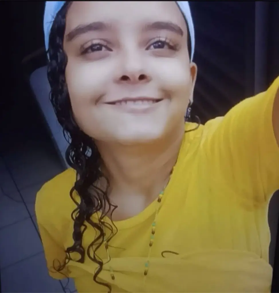 Letícia Pereira da Silva, de 23 anos, foi morta a facão pelo padrasto em Balsas; polícia apura se crime também teve motivação homofóbica.