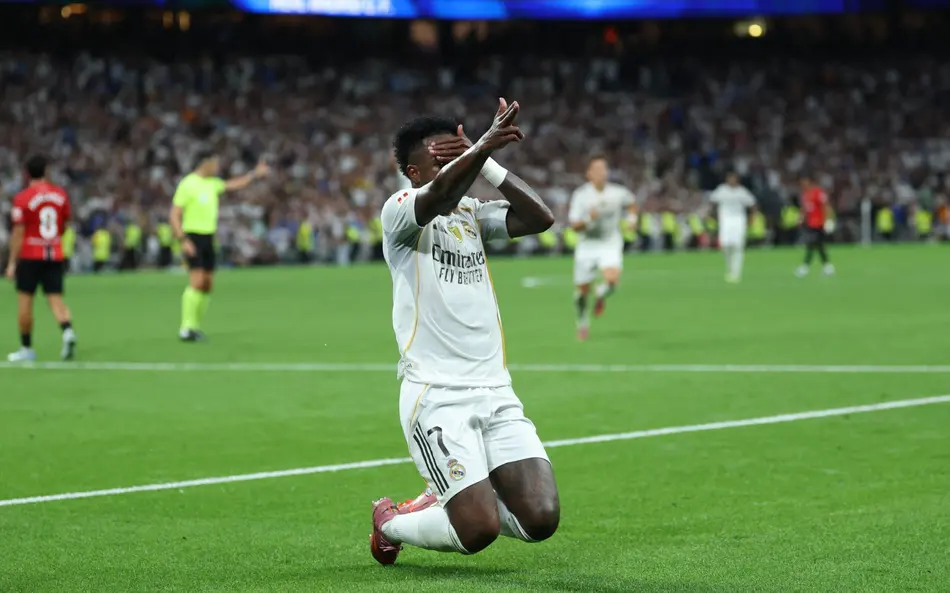 Vini Jr volta ao time titular do Real Madrid ao lado de Mbappé; Rodrygo começa no banco contra o Espanyol pela La Liga