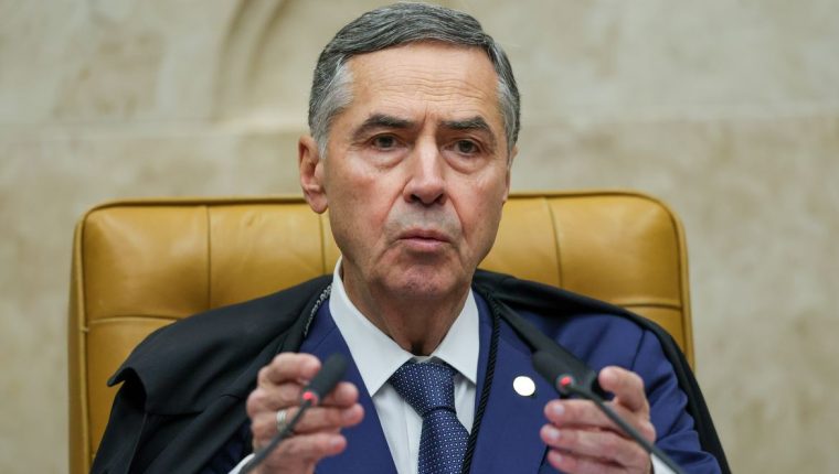 Em seu último voto no STF, Luís Roberto Barroso defendeu a descriminalização do aborto até a 12ª semana de gestação.