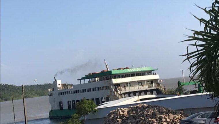 Travessia de risco! Ferryboat Cidade Araioses ficou 10 horas encalhado na Baía de São Marcos com 138 passageiros e 72 veículos a bordo. Investigações já foram abertas!