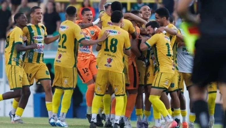 ITZ Sport e Luminense celebram o acesso à elite do futebol maranhense após vitórias nas semifinais da Segundinha.