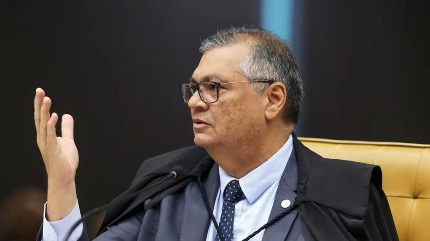 Flávio Dino cobra rastreabilidade total das emendas Pix e propõe painel público para garantir transparência no uso de recursos públicos.