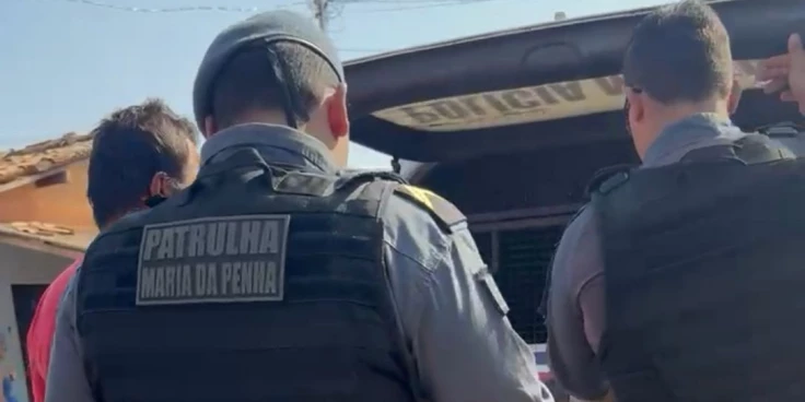 Patrulha Maria da Penha prendeu o suspeito em flagrante durante o velório de Rafaela Nunes, vítima de feminicídio em Imperatriz.