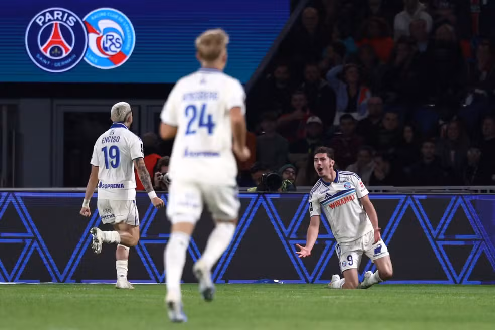 PSG sofre virada, mas consegue empate dramático em 3 a 3 contra o Strasbourg, e mantém liderança da Ligue 1.