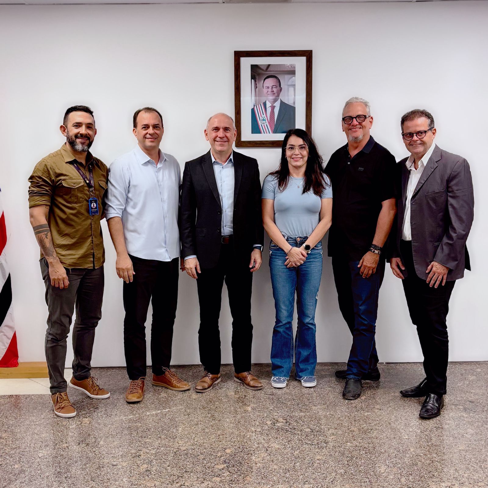 Campanha de Natal da CDL São Luís injeta mais de R$ 160 milhões na economia e sorteia carro, motos e TVs para consumidores.