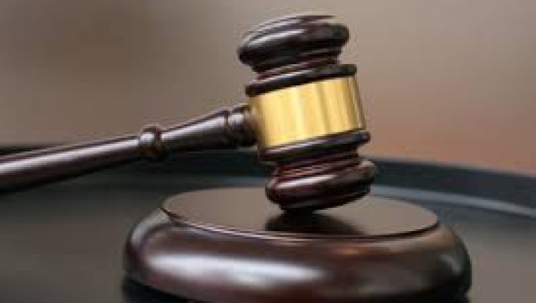 Decisão judicial determina que Estado e Prefeitura de São Luís adotem medidas para acabar com o abate clandestino e garantir segurança alimentar à população.