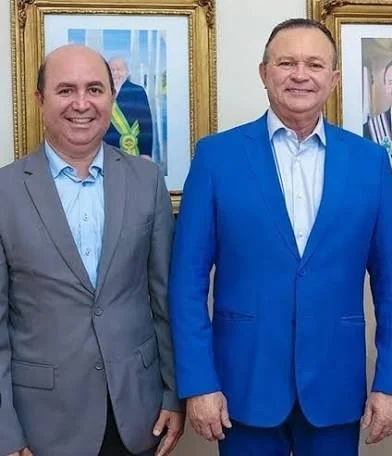 Márcio Jerry anuncia a saída do PCdoB da Secretaria de Cidades; Robson Paz deixa o cargo em meio a denúncias de gravações ilegais e crise política no governo Brandão.
