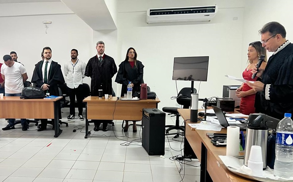 Justiça decidida: Paulo Mesquita foi condenado em Porto Franco a 22 anos de prisão pelo feminicídio de Jhenifer Machado, com indenização de R$ 50 mil à família.